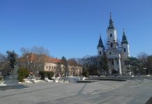 Menjao je imena i izglede, ali nije špicname „Pogača“ Posle 37 godina ovaj izgled trga je otišao u legendu