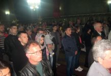 Pravoslavni Bečejci svečano obeležavaju Vaskrs Crkva popunjena pravoslavnim vernicima | Foto: Vlastimir Jankov