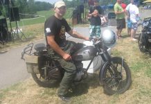 Smotra vozila i trka motora Jedan od starijih motocikala na lanjskoj smotri u Bečeju | Foto: Vlastimir Jankov