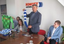 Fudbal: Nova oprema za stare ambicije Sa primopredaje donacije fudbalerima OFK Bečej 1918 | Foto: Vlastimir Jankov