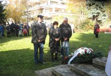 Sloboda nema cenu Predstavnici boračke organizacije odaju počast žrtvama Prvog streljanja u Bečeju | Foto: Vlastimir Jankov