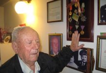 In memoriam: Cvijo Stojičić (1925 -2016) Čika Cviji Stojičić uz svoja odlikovanja | Foto: Vlastimir Jankov
