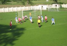 Fudbal: Pobeda s mnogo promašaja Česta slika u kaznenom prostoru Somboraca na gostovanju kraj Tise | Foto: Vlastimir Jankov