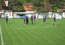 Fudbal: Đurđevčani brane trofej Trener Zoran Sofrenovićs igračima Vojvodine | Foto: V. Jankov