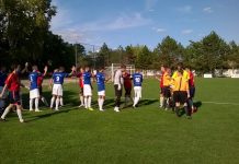 Fudbal: Gradištanci prigrlili pehar Pre početka finalne utakmice | Foto: Vlastimir Jankov