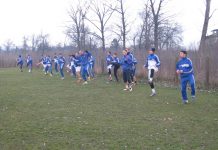 Fudbal: Rad i utakmice paralelno Fudbaleri Bečeja paralelno treniraju i igraju utakmice | Foto: Vlastimir Jankov