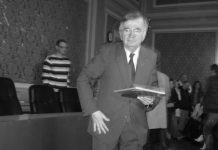 In memoriam: Dr Ivan Žikić (1941 – 2018.) Dr Ivan Žikić po prijemu nagrade za životno delo u sportu | Foto: Vlastimir Jankov