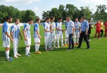Fudbal: Bečejci u svečarskom ambijentu potvrdili prvoligaški titulu (Video) Čestitka čelnika FSV novim prvoligašima Bečejcima | Foto: Vlastimir Jankov