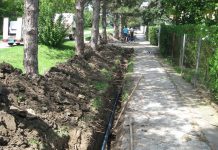 Rekonstrukcija vodovodne mreže u delu ulice Miloša Crnjanskog Bilo je krajnje vreme za rekonstrukciju dotrajalog vodovoda | Foto: Vlastimir Jankov