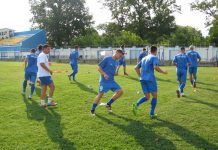 Fudbal: Bečejci neuspešni na premijeri kraj Tise Zagrevanje pred utakmicu sa Sinđelićem | Foto: Vlastimir Jankov