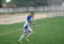 Fudbal: Komšijski derbi na rastanku Radilica Gradištanaca Nemanja Janković | Foto: Vlastimir Jankov