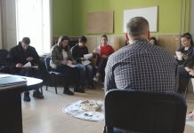 Ne ceni knjigu po koricama – „Živa biblioteka“ u Bečeju
