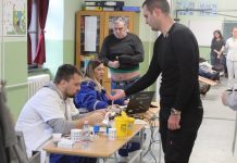 Ipak će ih biti manje: Održana prva ovogodišnja akcija dobrovoljnog davanja krvi Prvo pregled... | Foto: Vlastimir Jankov