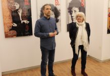 U Bečeju predstavljena izložba „Danilo Kiš – 30 godina kasnije“ Autorka i domaćin prilikom svečanog otvaranja izložbe o Danilu Kišu | Foto: Vlastimir Jankov