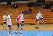 Odbojka: Bečejci izgubili od Partizana iz Bača Podmlađen sastav Bečejaca suprostavio se Bačanima | Foto: Vlastimir Jankov