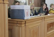 Elfogadhatatlan a Petőfi iskola bezárása