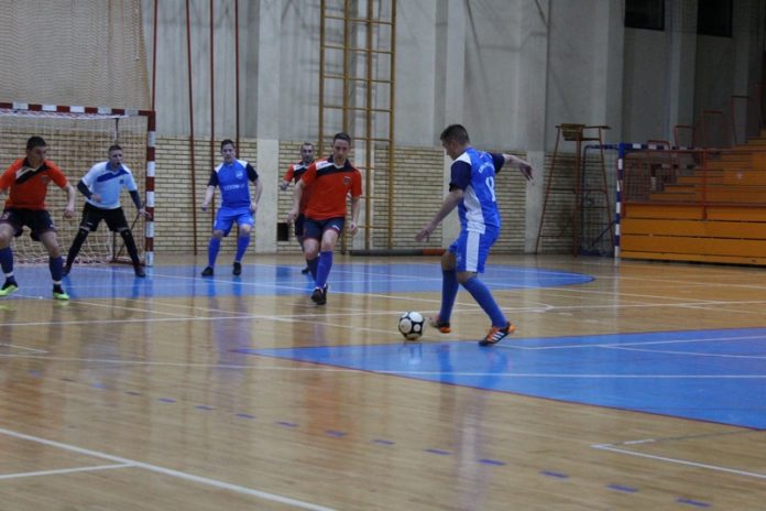 Bečejac Nikola Mandadžić u akciji | Foto: Vlastimir Jankov