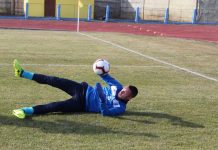 Fudbal: Derbi 33. kola prel auta prvoligaškog karavana igra se kraj Tise Marko Živkov se nada da danas neće imati mnogo posla | Foto: Vlastimir Jankov
