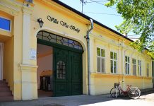 Od domaćinske kuće domaćinski pansion „Vila Via“, jedna od mnogih kuća u Bečeju izgrađenih u vojvođanskom građanskom stilu | Foto: Vojin Reljin