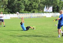 Fudbal: Srpskoligaš OFK Bečej 1918 počinje da kompletira redove Novajlija Dušan Vojvodić između trenera Dragana Leskovca (desno) i sportskog direktora Miloša Andrića | Foto: Vlastimir Jankov