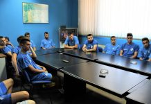 Fudbal: Na prozivci, uglavnom, domaći igrači Sa prvog sastanka u klupskim prostorijama | Foto: Vlastimir Jankov