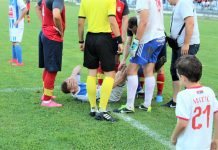 Fudbal: Golgeter Nenad Kudrić van stroja Bolna grimasa na licu Nenada Kudrića najavila je težu povredu | Foto: Vlastimir Jankov