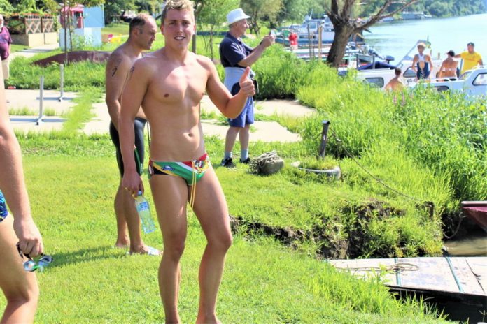 Tamaš Farkaš pre starta bečejskog maratona | Foto: Vlastimir Jankov