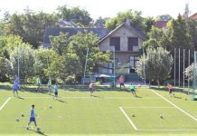 Fudbal: Bečejce nije uzdrmao ubedljiv poraz kraj Tamiša Bečejci za vreme treninga na terenu s veštačkom podlogom ove nedelje