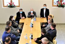Predsednik Skupštine AP Vojvodine Ištvan Pastor u Bečeju Ištvan Pastor za vreme okruglog stola na temu privrede