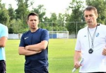 Fudbal: Provera Bečejaca u Novim Kozarcima nije uspela Slavljenik Branko Savić sa saradnicima Daliborom Novčićem i Milošem Andrićem