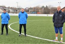 Fudbal: Zbog bolesti i povreda još nije kompletiran sastav Bečejaca Stručni štab Bečejaca, šef Branko Savić u sredini, a Delibor Novčić i Miloš Andrić sa strane