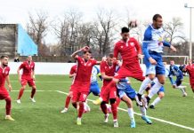 Fudbal: Bečejci i Somborci u ranoj fazi priprema odmerili snagu Luka Krajinović je visoko skočio, ali bez rezultata