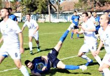 Fudbal: Fudbaleri Vojvodine iz Bačkog Gradišta stigli do prve pobede Jedna od atraktivnijih situacija pred golom Petrovčana