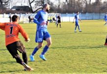 Fudbal: Katastrofa (0:5) OFK Bečej 1918 u Adorjanu Neuspešan povratak: Posle šest utakmica vratio je Čedomir Tomčić FOTO: V. Jankov