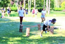 Srednjoškolski Survivor Spretnost na poligonu