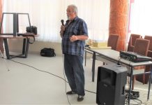 Šah: Dragović i Popov prvi povlače poteze Predsednik ŠK Pion oz Bečeja Radovan Zavišin je još lane najavio uspon šaha u Bečeju