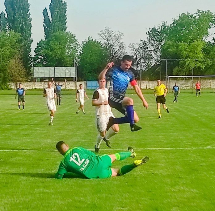 Kapiten Gradištanaca Pelengić predgolom Sloge Kapiten Gradištanaca Pelengić predgolom Sloge