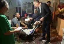 Predsednik opštine Bečej posetio malog Ivana iz Bačkog Gradišta, obećana pomoć Predsednik opštine u poseti porodici malog Ivana | Foto: Opština Bečej