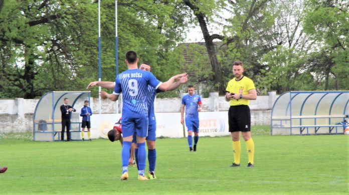 Stigli golovi - Dejan Živkov (9) prima čestitke (1) Stigli golovi - Dejan Živkov (9) prima čestitke (1)