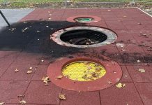 Oštećeno novo dečje igralište Zapaljeno igralište - Foto: opština Bečej