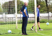 Fudbal: Bečejci zaređeli peti prvenstveni poraz u nizu Zabrinutost - Trener Bečejaca Damir Dakić