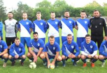 Fudbal: Jedinstvo slobodno Fudbaleri Mladosti sa trenerom Bojanom Brankovim i predsednikom Mišom Vojnovićem