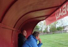 Fudbal: Vojvodina iz Bačkog Gradišta „minimalcem“ odnela bodove iz Gajdobre Na radnom mestu trener Dušan Medić i trener golmana Slobodan Backović FOTO: FK Vojvodina
