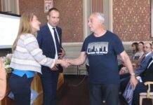Ministarka energetike u Bečeju dodelila ugovore za energetsku sanaciju i opremanje
