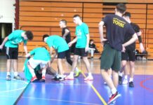 Bečejski novogodišnji turnir u malom fudbalu se zahuktava Ne izostaju žestoki dueli i u konkurenciji mlađih