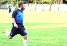 Fudbal: Vojvodina iz Bačkog Gradišta izgubila u Apatinu golom u šestom minutu nadoknade Slavoljub Dabižljević je bio strelac i asistent u Apatinu