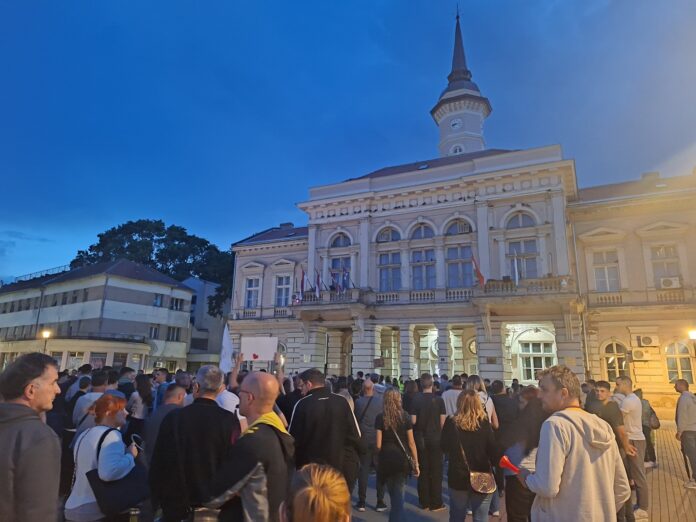 Sa poslednjeg protestnog okupljanja u Bečeju