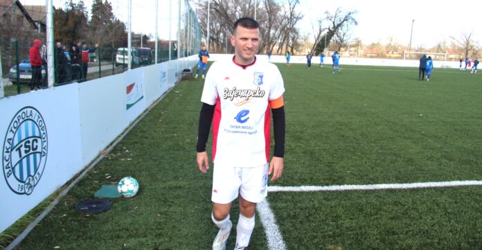 Dvostruki strelac u Adi Nemanja Jović Dvostruki strelac u Adi Nemanja Jović