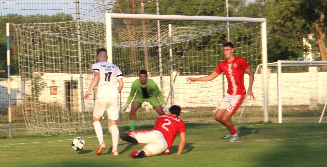 Stefan Janković u šansi protiv Kikinđana