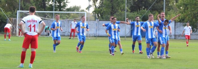 Radost Bečejaca posle prvog gola Dabižljevića Radost Bečejaca posle prvog gola Dabižljevića